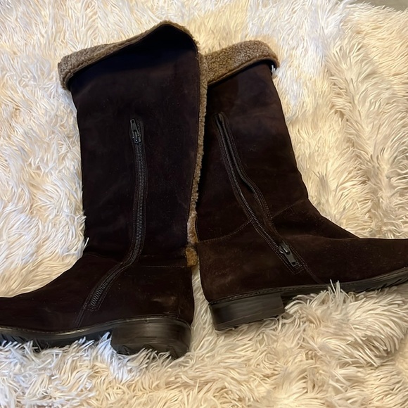 Stuart Weitzman Shoes - Stuart weitzman brown suede boots